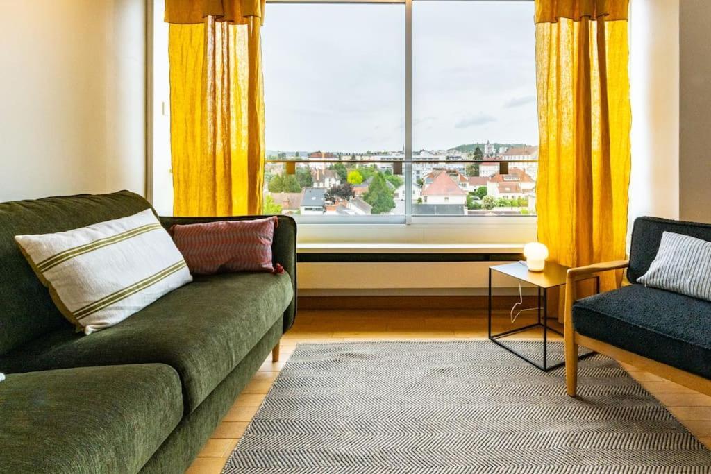 Appartement Le Skyline Lumineux , Vue Imprenable, Calme , Pk Dijon